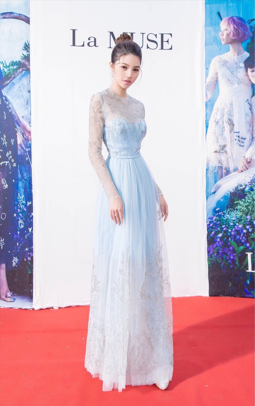 Jolie Nguyễn bất ngờ giản dị, từ bỏ hàng hiệu 1 Jolie Nguyễn bất ngờ giản dị, từ bỏ hàng hiệu 1